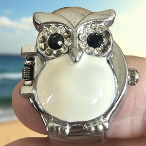 Bozhi Owl Quartz Fashion Jewelry Rhinestone White Open Hinge Stretch Ring